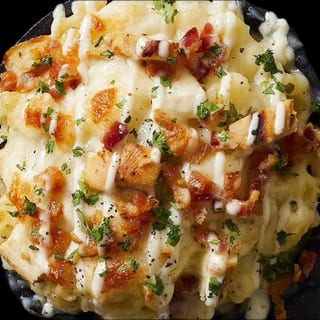 Chicken Bacon Ranch Mac and Cheese
